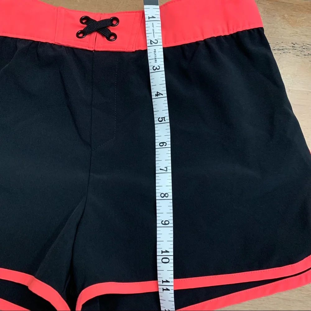 Girl’s Cat & Jack Board Shorts Size 10/12=Large